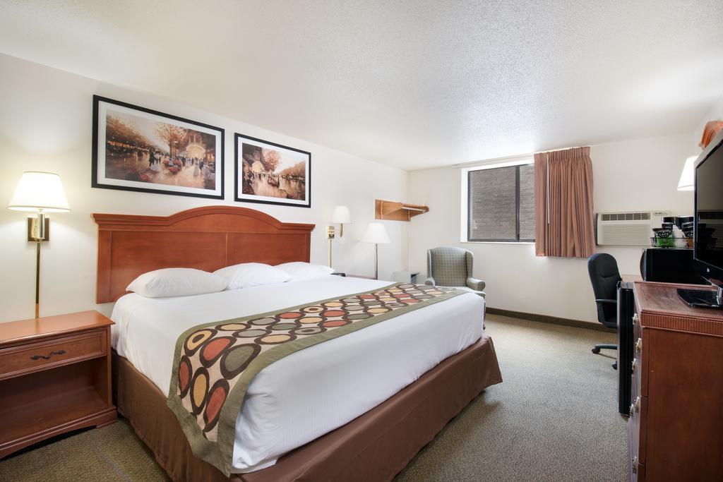 Serena Inn & Suites Of Rapid City Exteriör bild